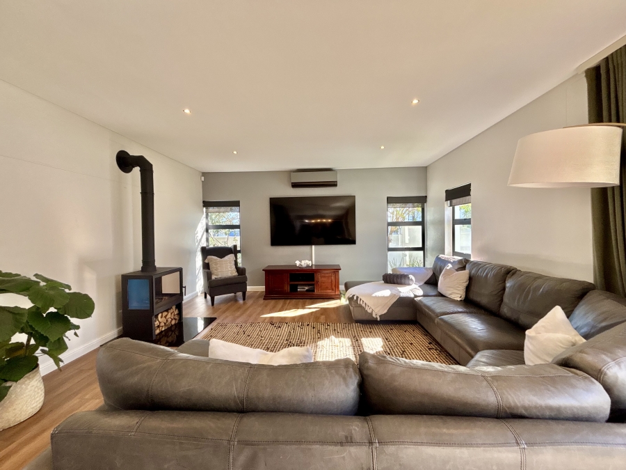 4 Bedroom Property for Sale in Sandown Western Cape